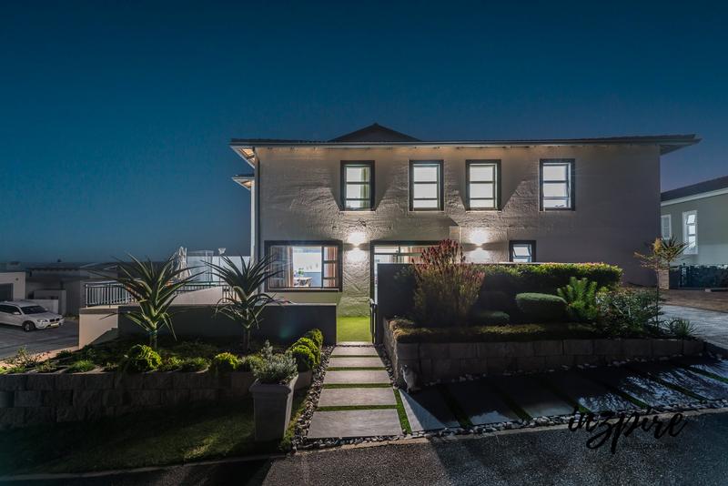 4 Bedroom Property for Sale in Pinnacle Point Golf Estate Western Cape